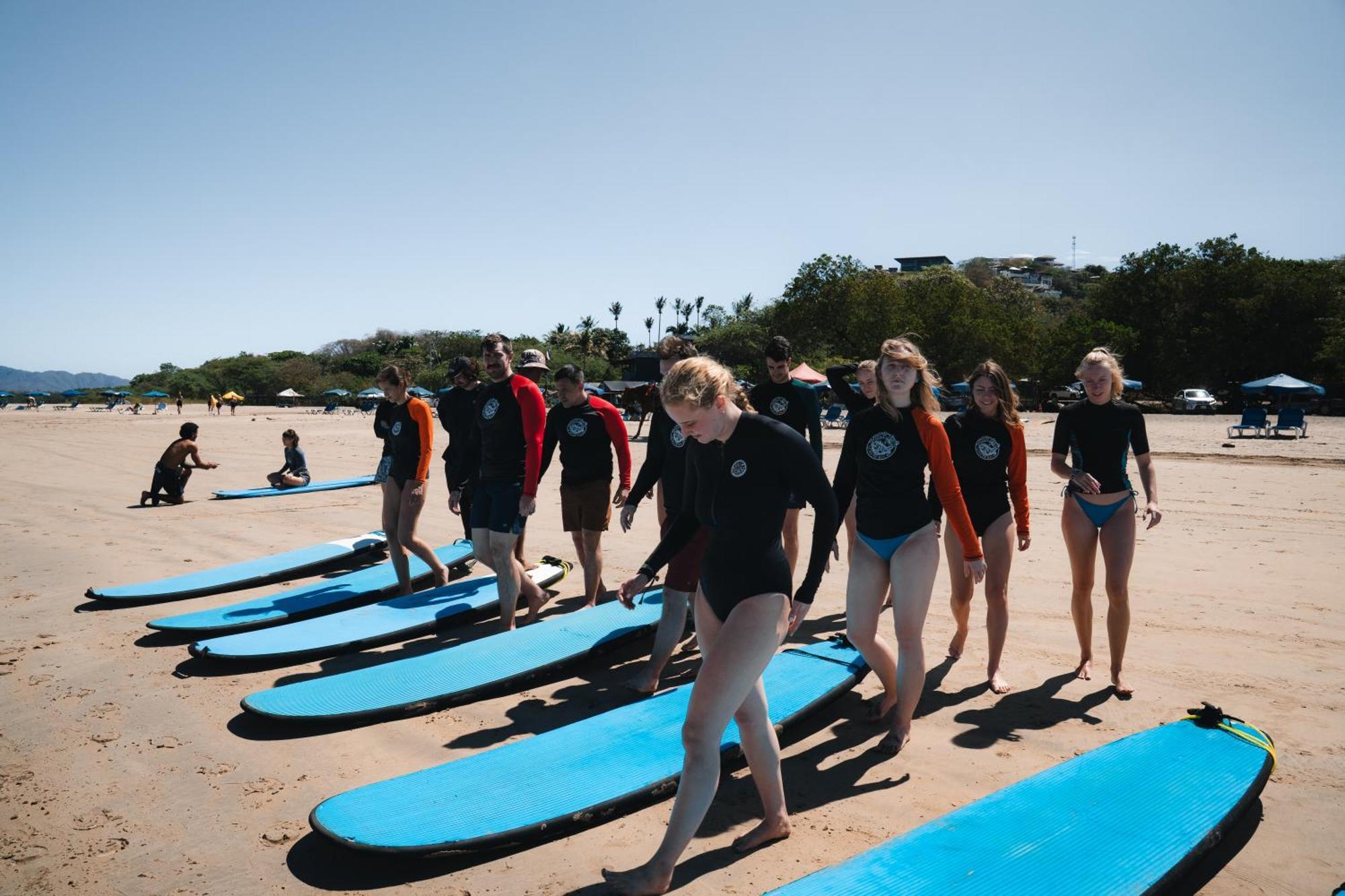 Iguana Surf Camp Hotel Tamarindo Buitenkant foto